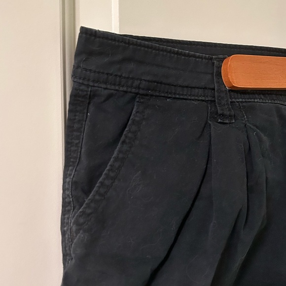 Abercrombie & Fitch Black Shorts (size 8) - Picture 5 of 5